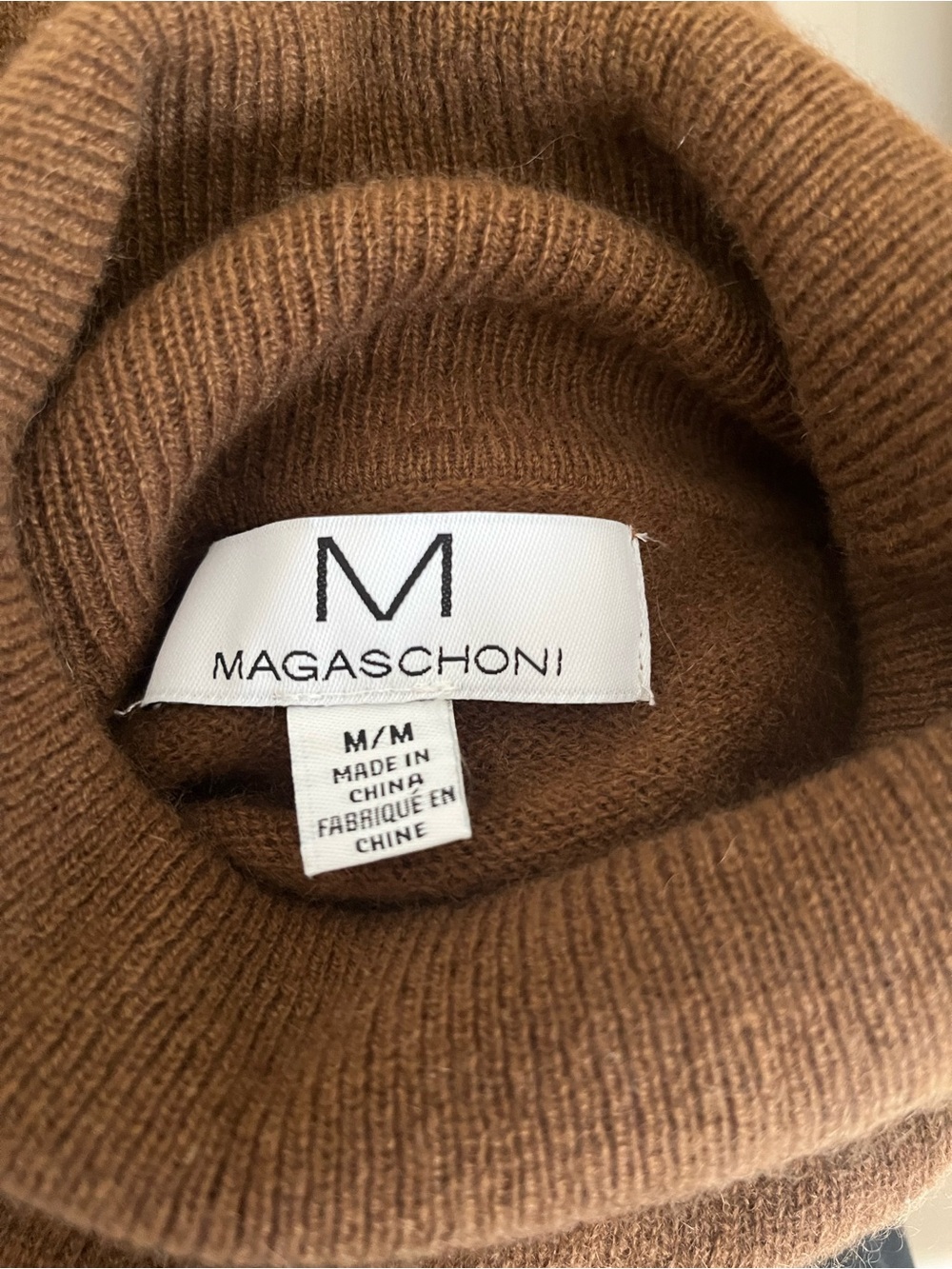 Magaschoni Women's 100% Cashmere Dark Cognac Brown Turtleneck Sweater Medium - Picture 3 of 5